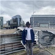 Bachelor student in data science good in math and love sharing knowledge with children